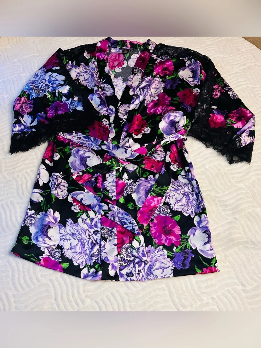 Victoria’s Secret Satin Robe Purple Floral Lace Luxurious
